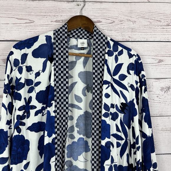 Cabi Kimono Womens Small Blue White Floral Botanical Tropical Light Weight 5661 - Picture 3 of 13